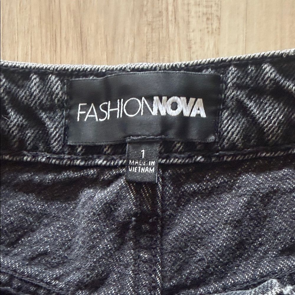 Fashion Nova Distressed Black Jeans - Picture 4 of 5